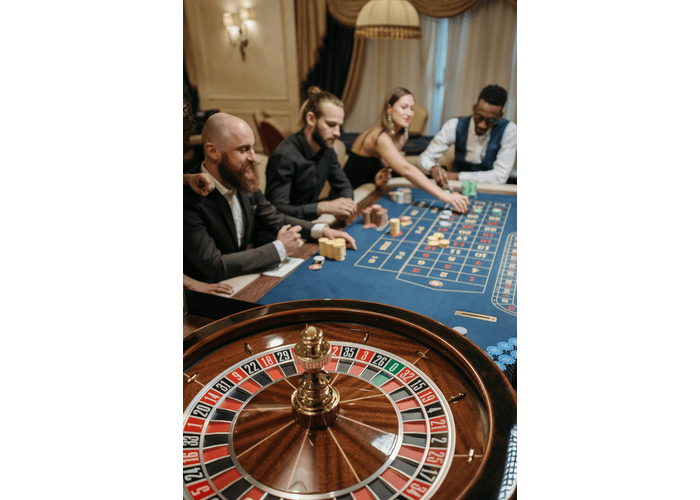 Why Live Casino Games Are Built Around Small Moments of Choice